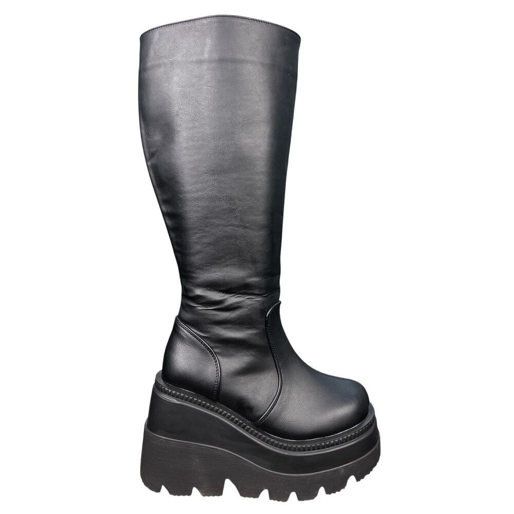 Demonia Women’s Shaker 100 Black Vegan Tall Platform Boot Size 7
